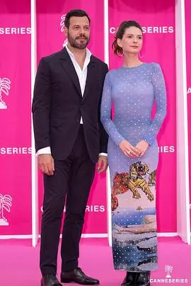 《塔皮第一季》：都市丛林生存指南，笑泪交织的法式轻喜剧